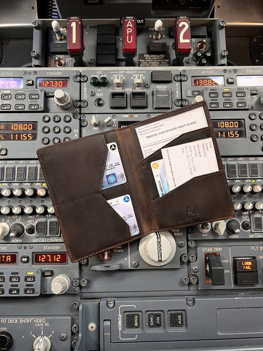 Fully loaded AERO wallet inside 737