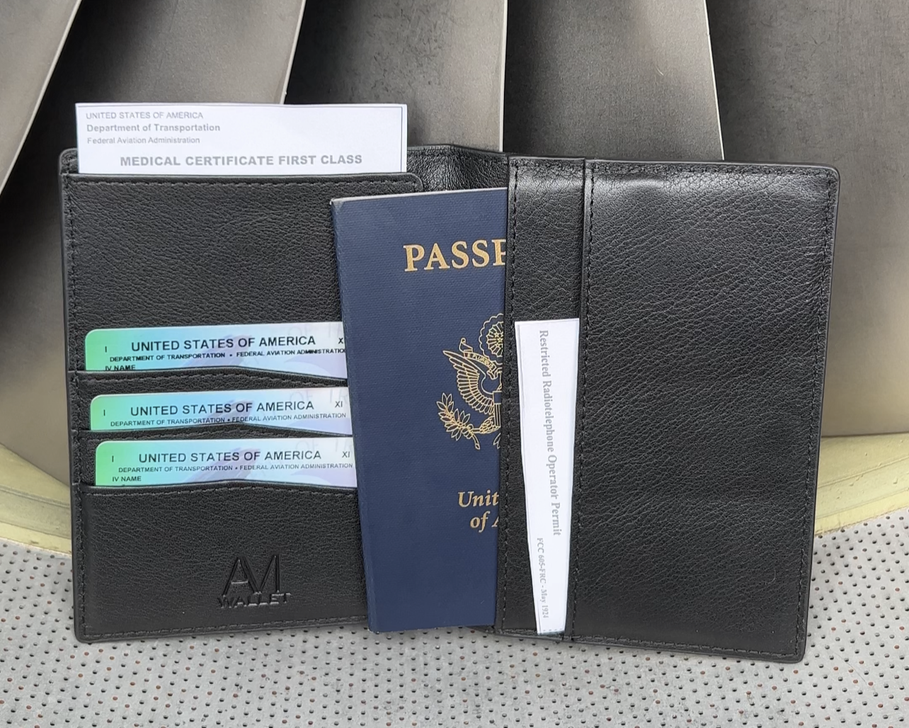 1903 Original Pilot Wallet by AviWallet